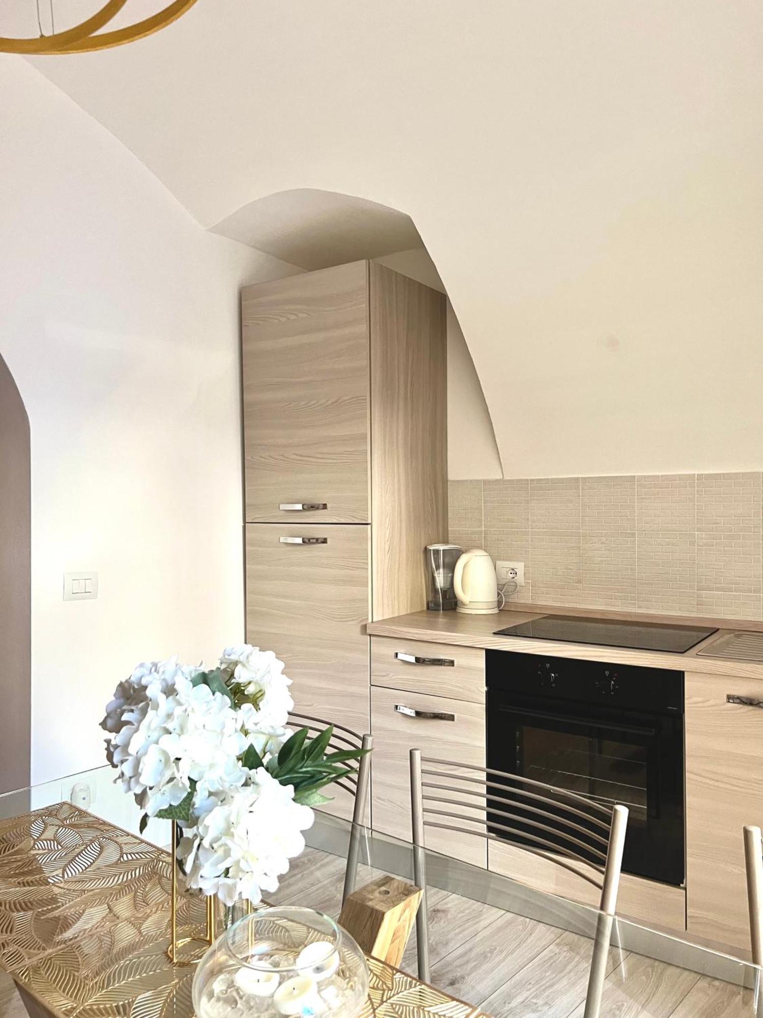 L'Arco Sul Lago • Gold Apartment Castro  Exterior foto